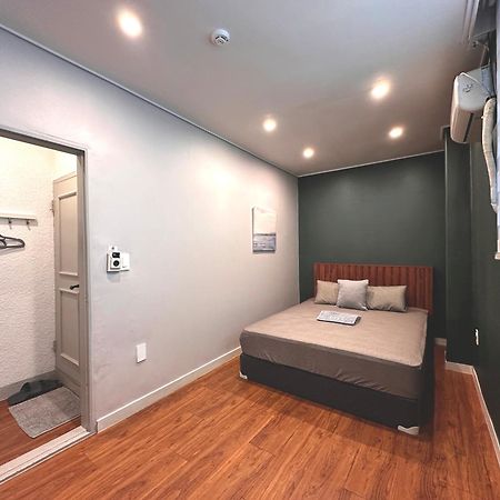 Oyo Hostel Dongdaemun1 Сеул Екстериор снимка