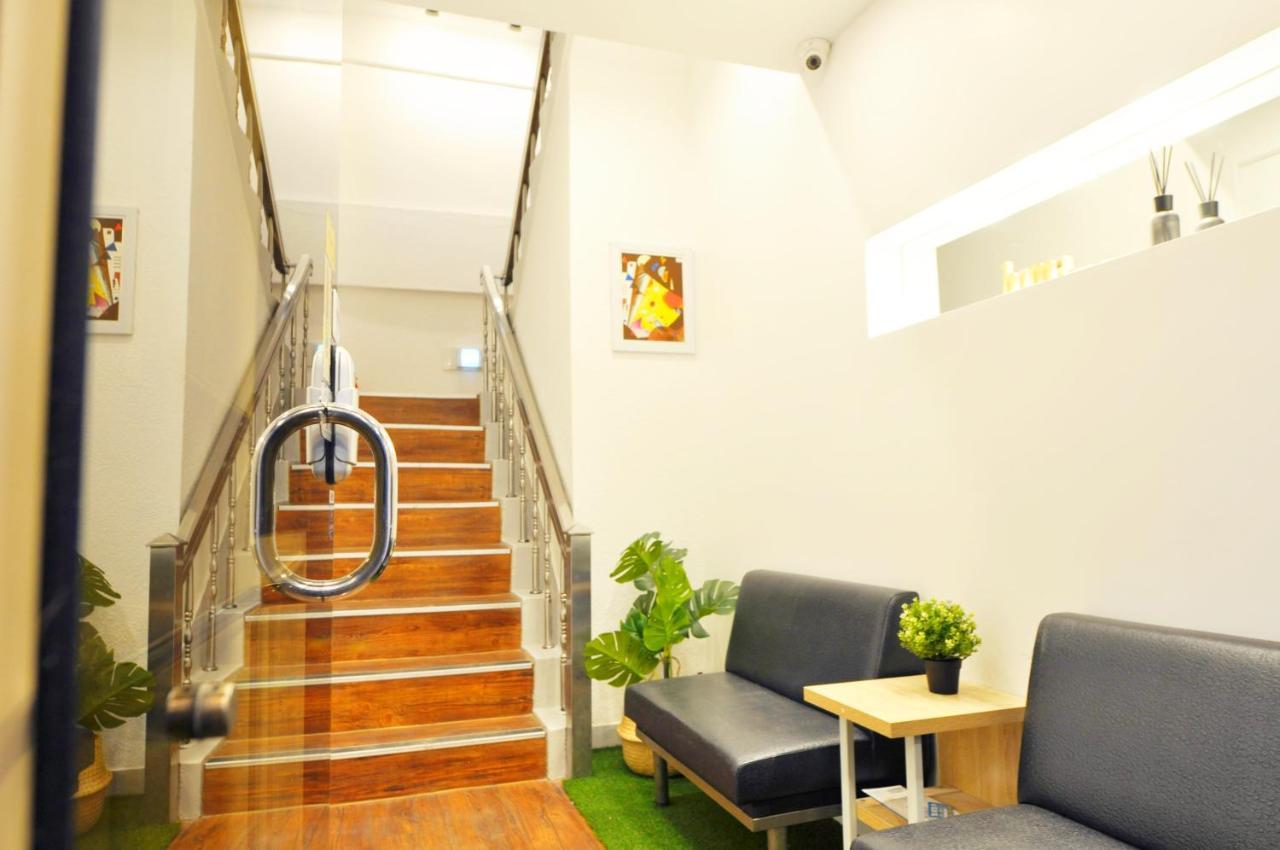 Oyo Hostel Dongdaemun1 Сеул Екстериор снимка
