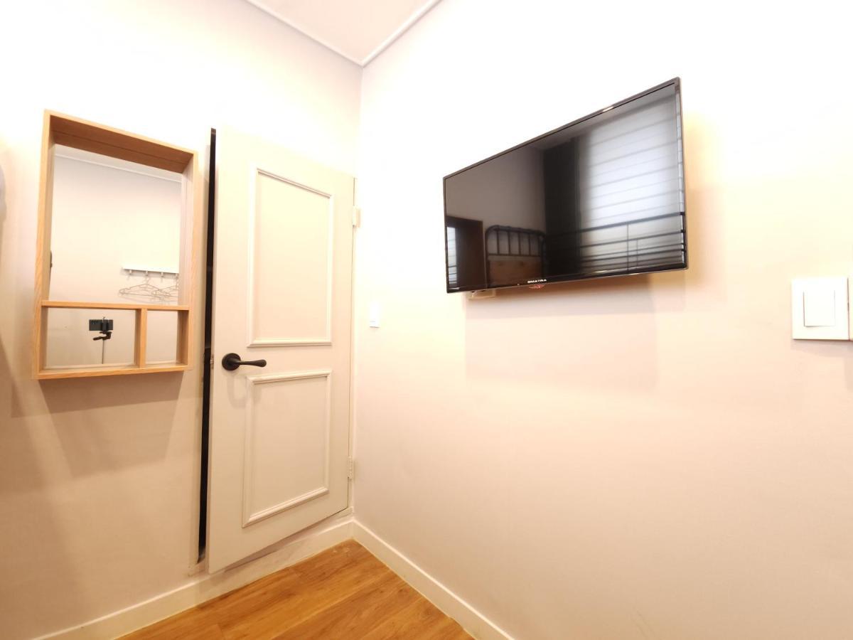 Oyo Hostel Dongdaemun1 Сеул Екстериор снимка