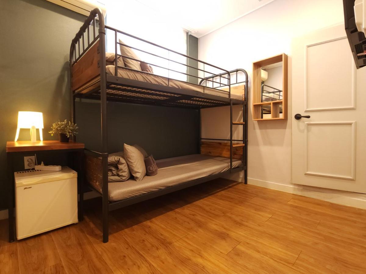 Oyo Hostel Dongdaemun1 Сеул Екстериор снимка