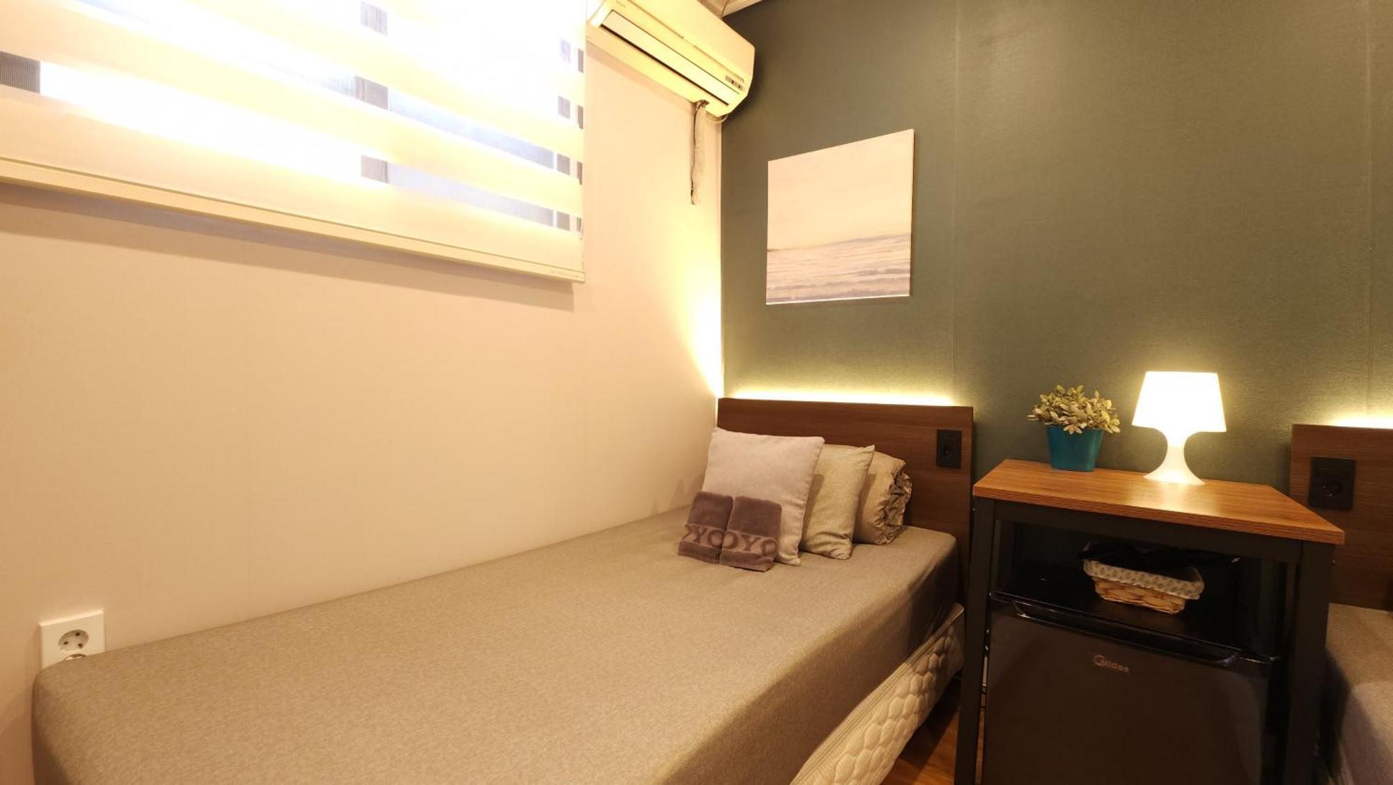 Oyo Hostel Dongdaemun1 Сеул Екстериор снимка