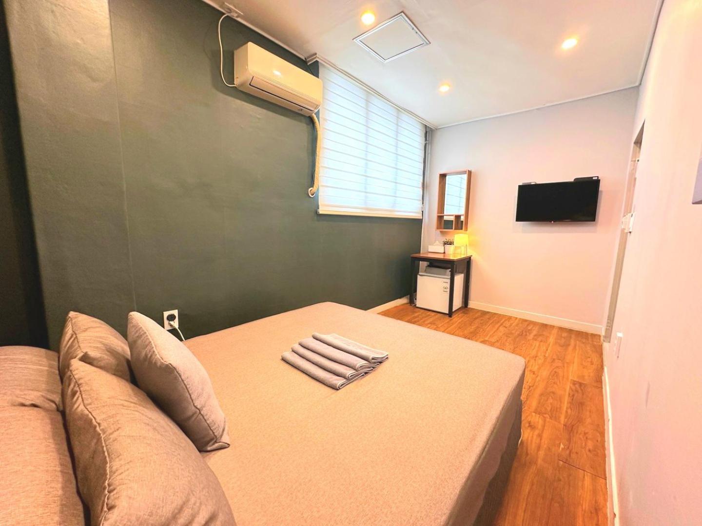 Oyo Hostel Dongdaemun1 Сеул Екстериор снимка
